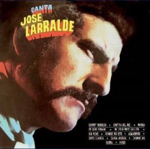 Canta José Larralde